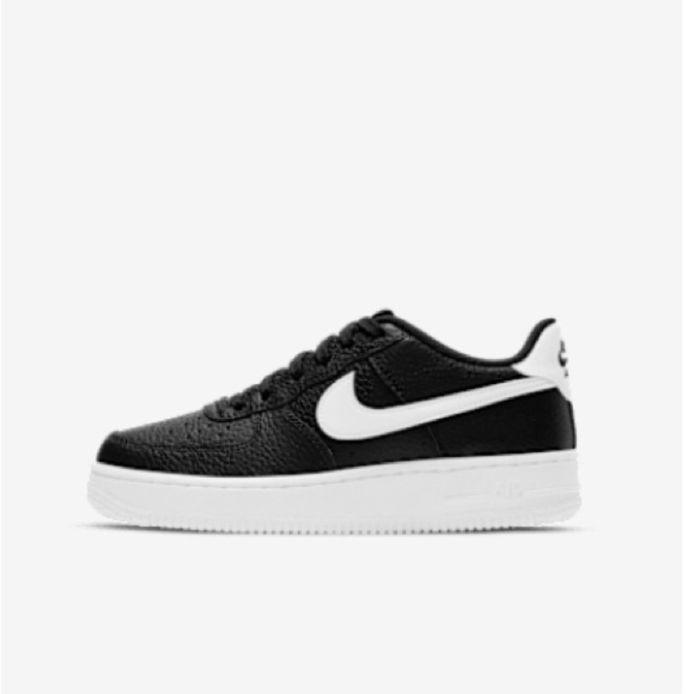 Nike Air Force 1, Big Kids 4.5 Y